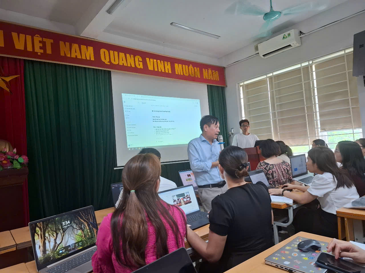 TIỂU HỌC KIẾN HƯNG VỚI CÔNG TÁC TẬP HUẤN  CHUYÊN MÔN NGHIỆP VỤ HÈ 2025